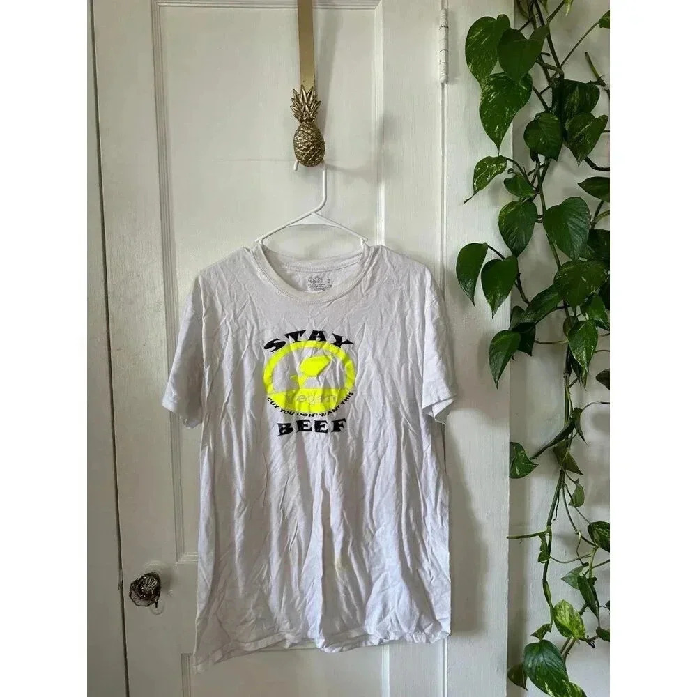 Fruit of the Loom size large Stay Vegan t-shirt